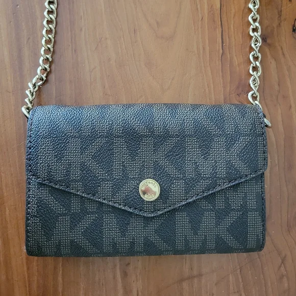 Michael Kors Jet Set Wallet Crossbosy - Picture 3 of 8